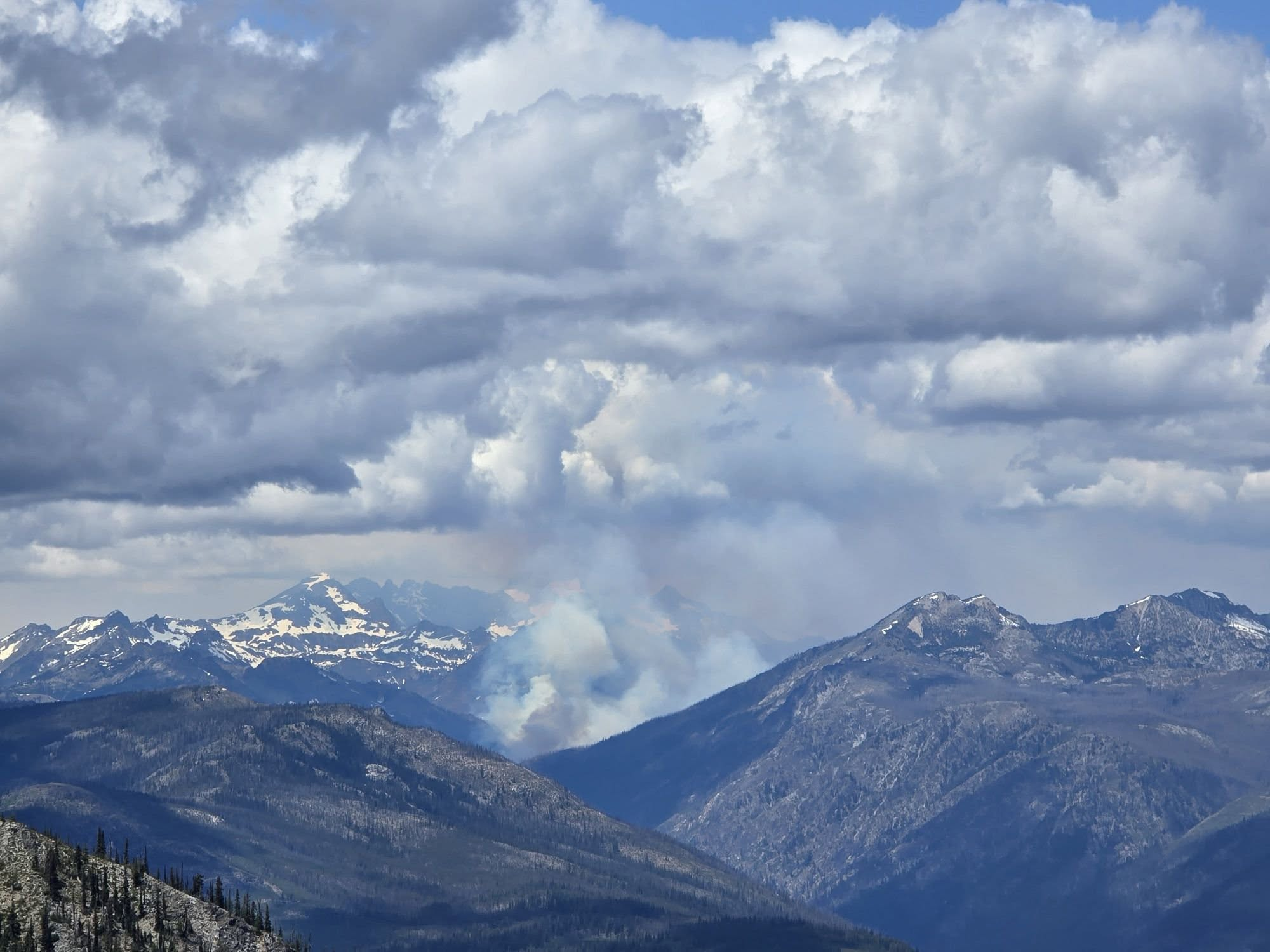 

						Pomas Fire from Tyee Lookout on June 14
			