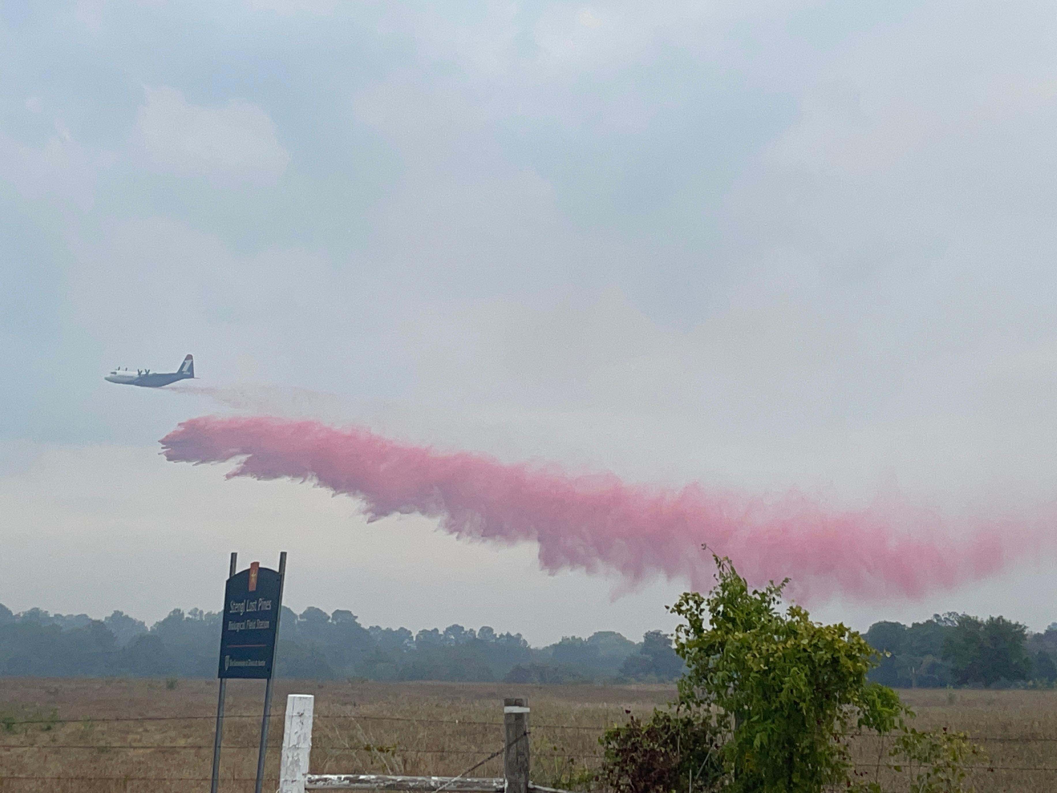Retardant being dropped on the Pine Pond Fire