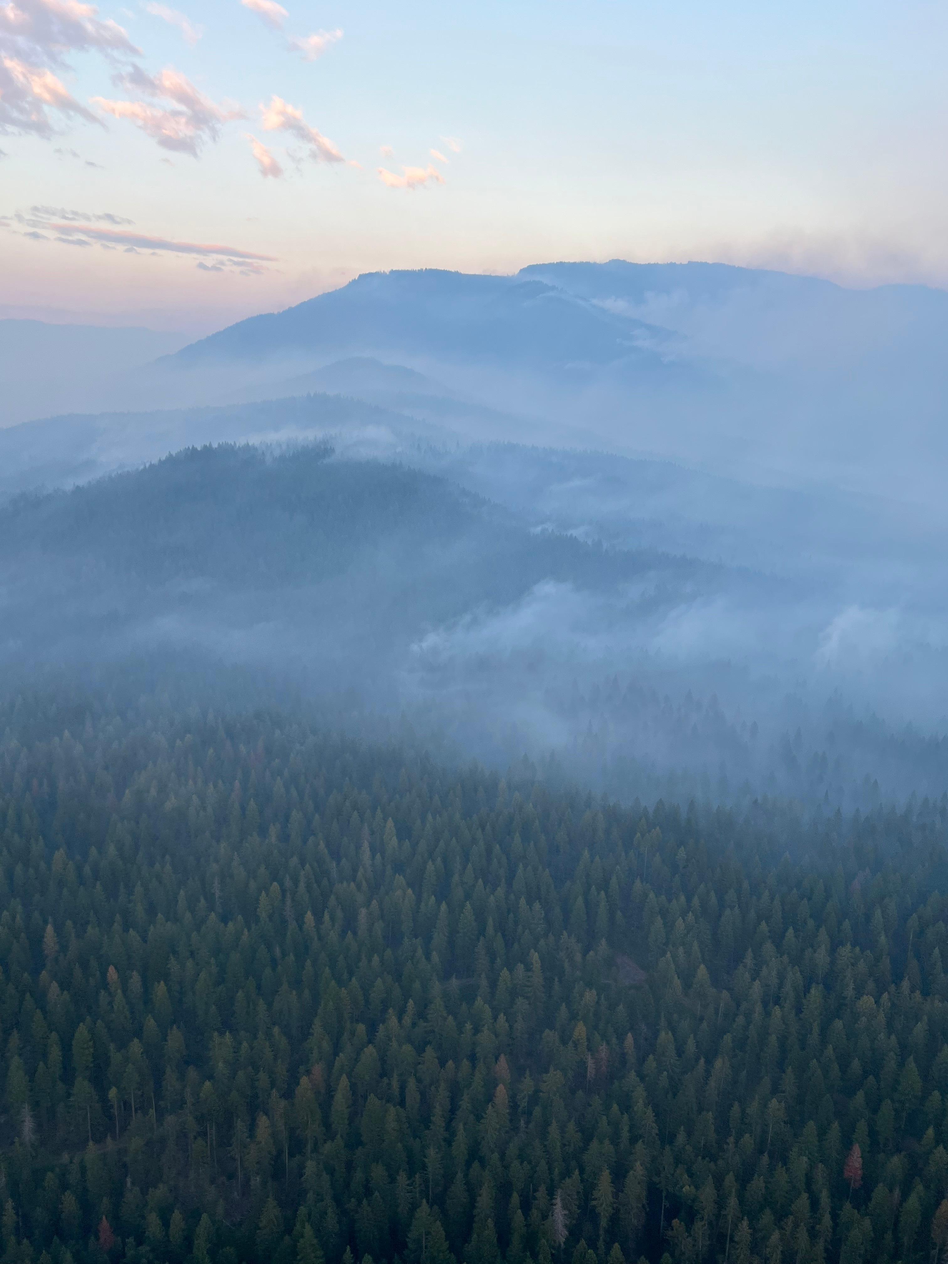 Aerial view of the western edge of the Cedar Creek Fire