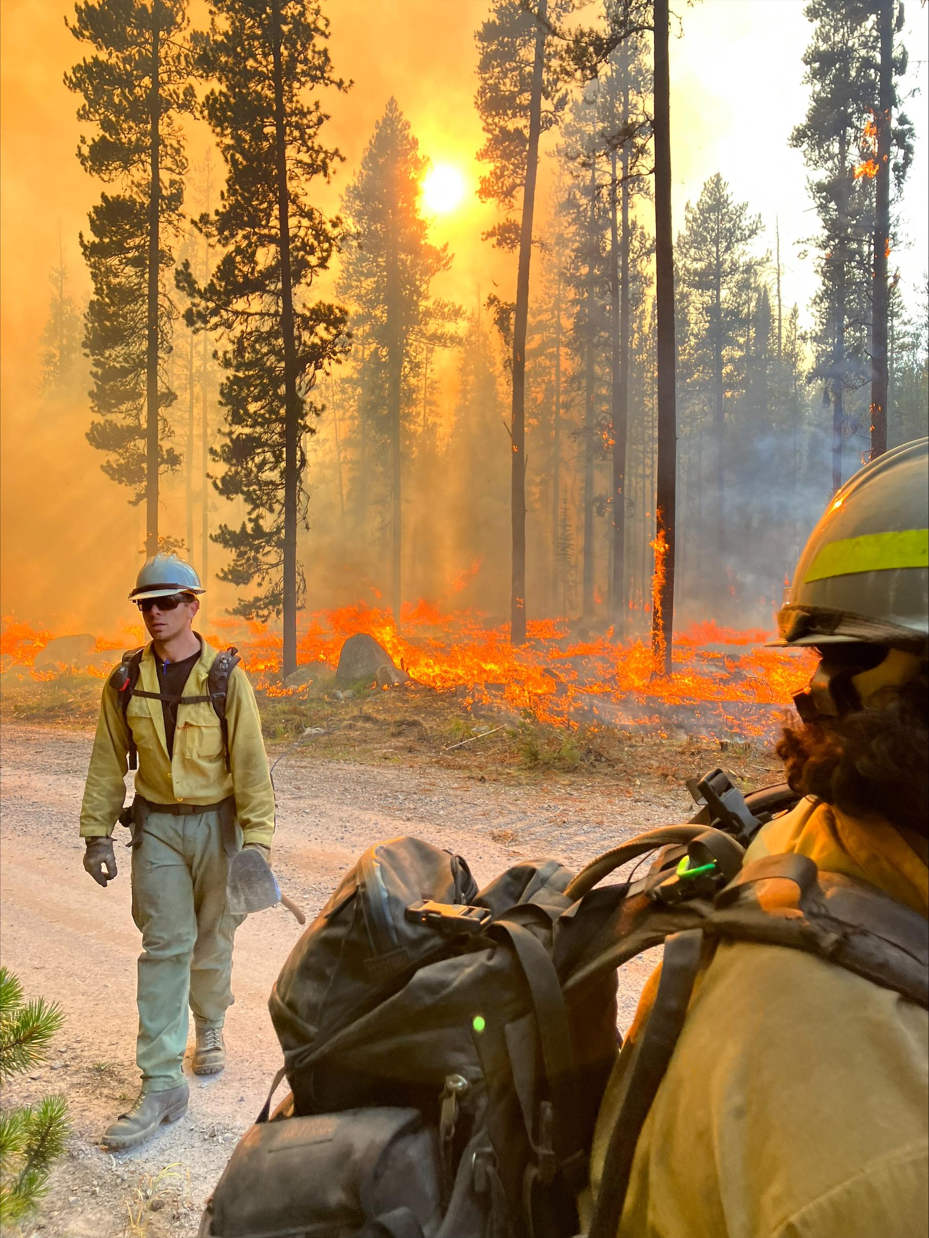 Firefighters work on the Bowles Creek Fire on August 16, 2023. Photo by Aaron Eversman_USFWS