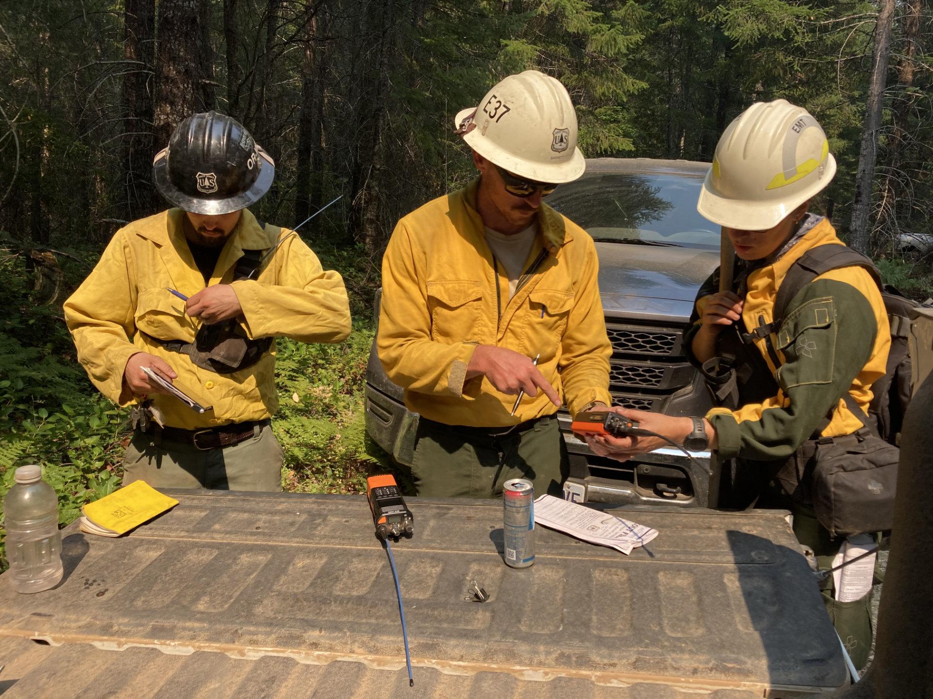 Firefighters making plan for Horse Creek Fire 8/25
