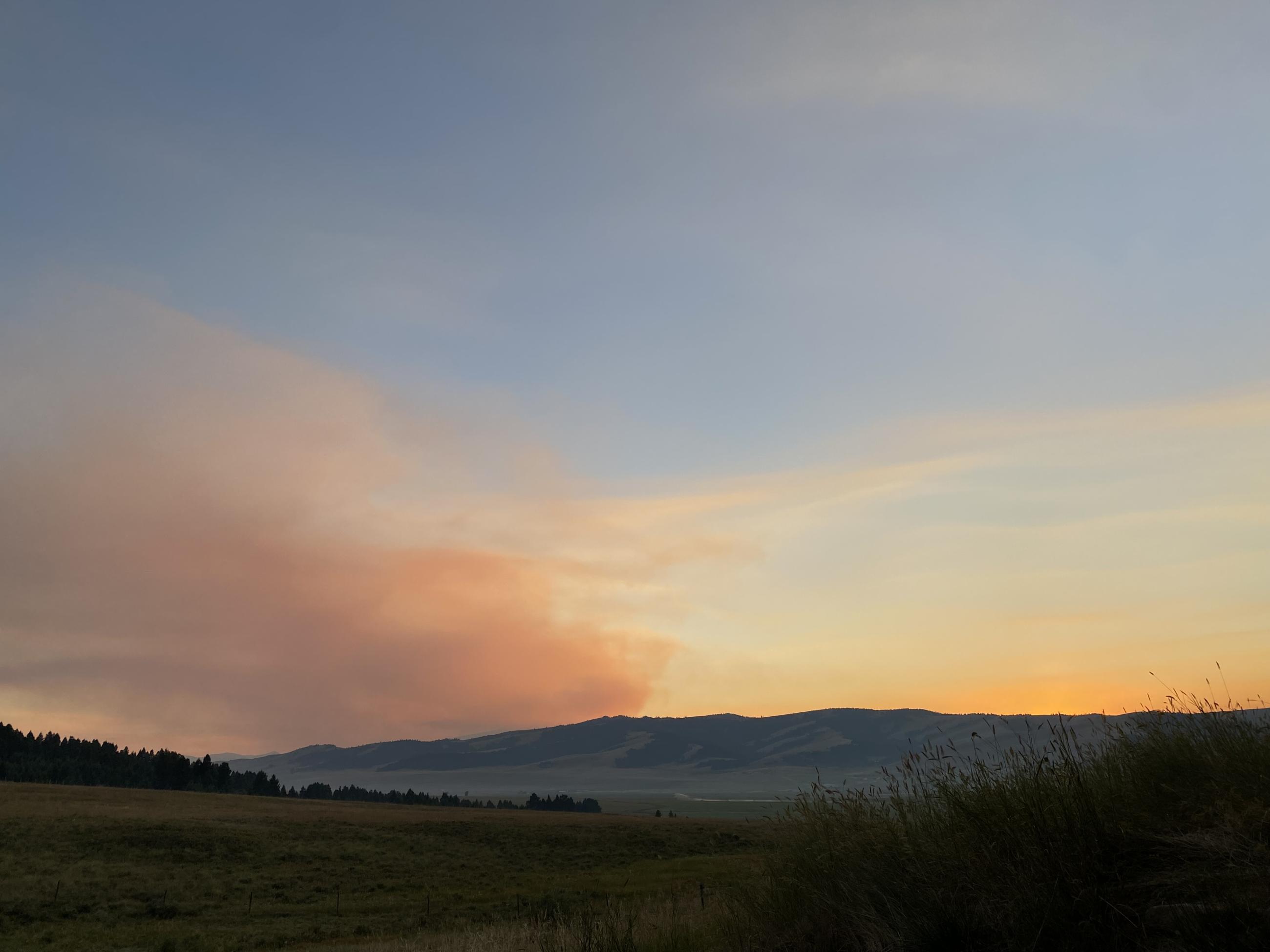 A view of the Bowles Creek Fire at sunset. Photo by Sara Rouse_USFS
