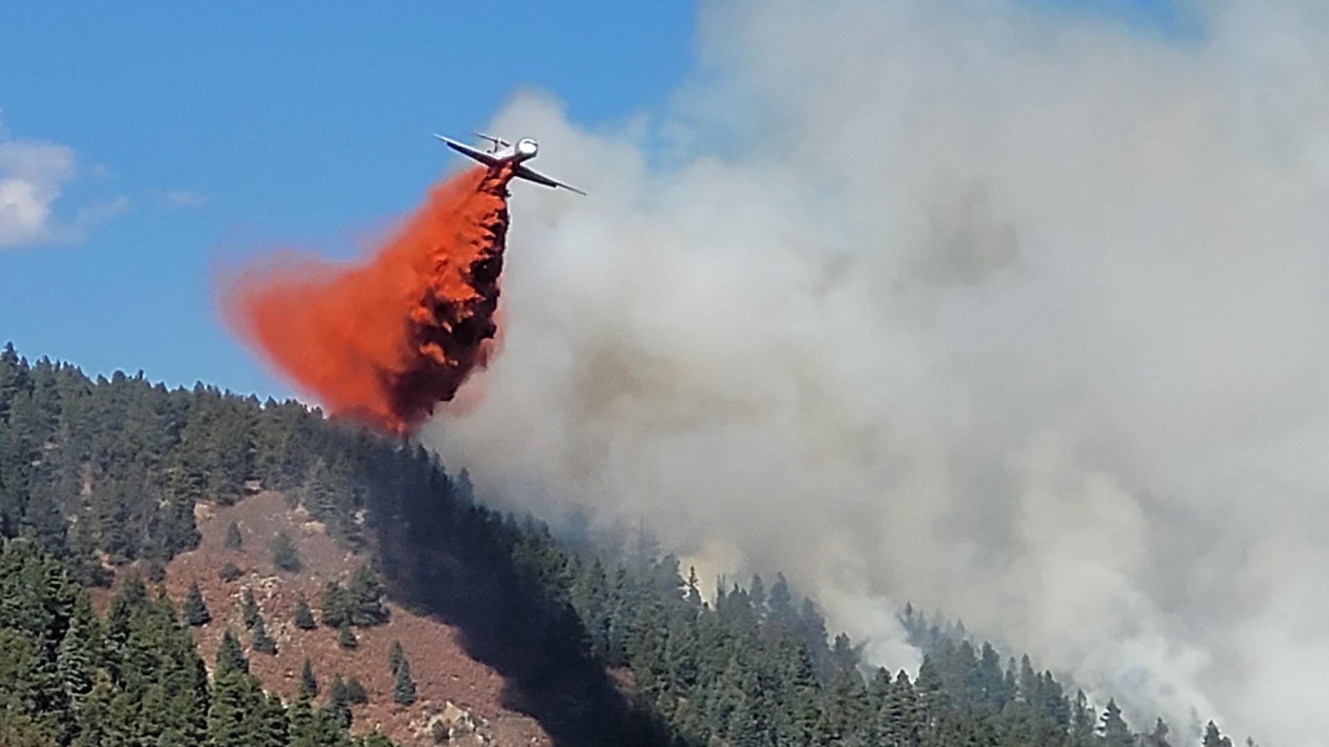 V-Lat dropping retardant on Saint Charles Fire