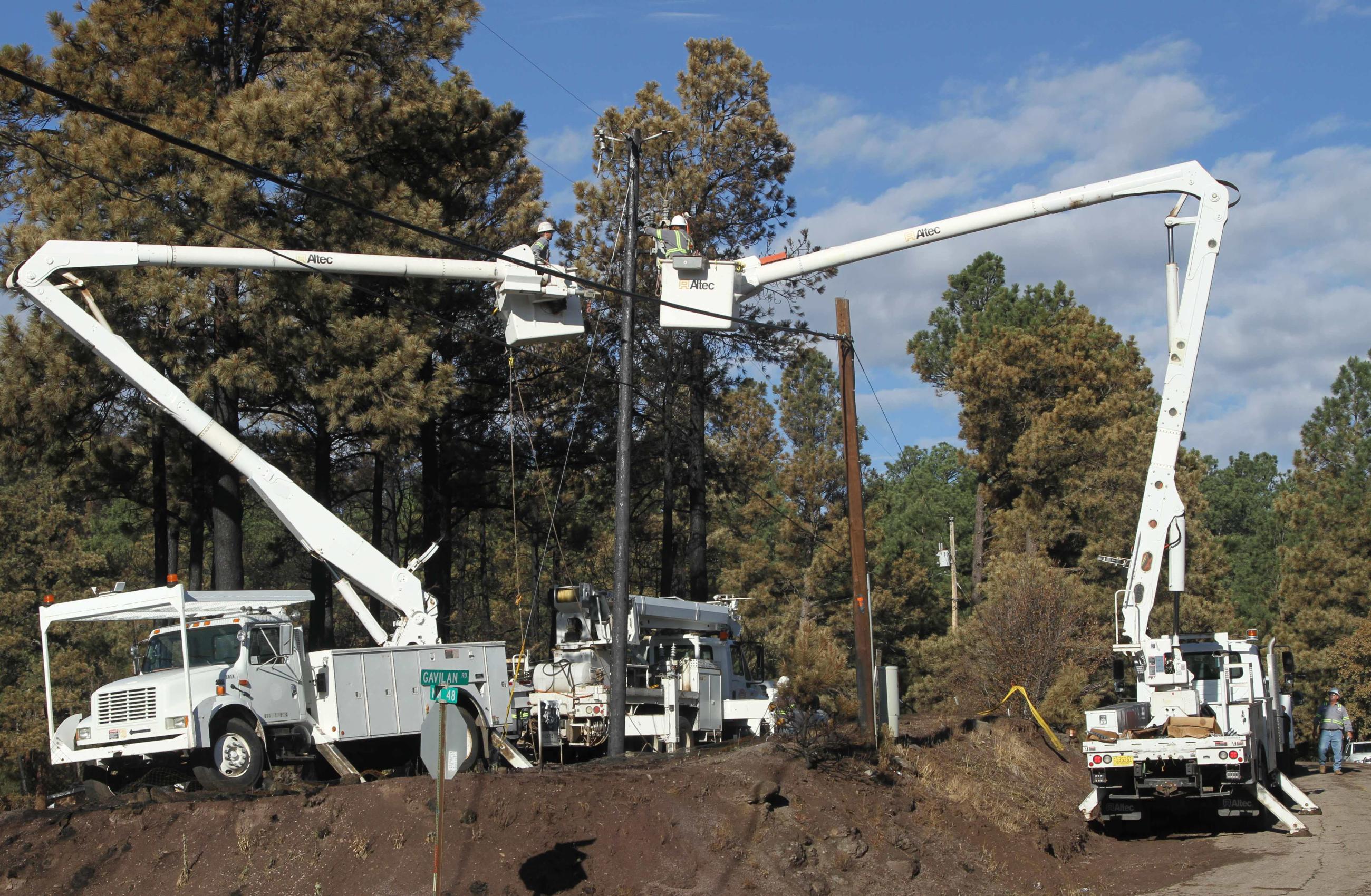 South Fork Fire Utility Workers along HWY 48 Alto, June 23, 2024