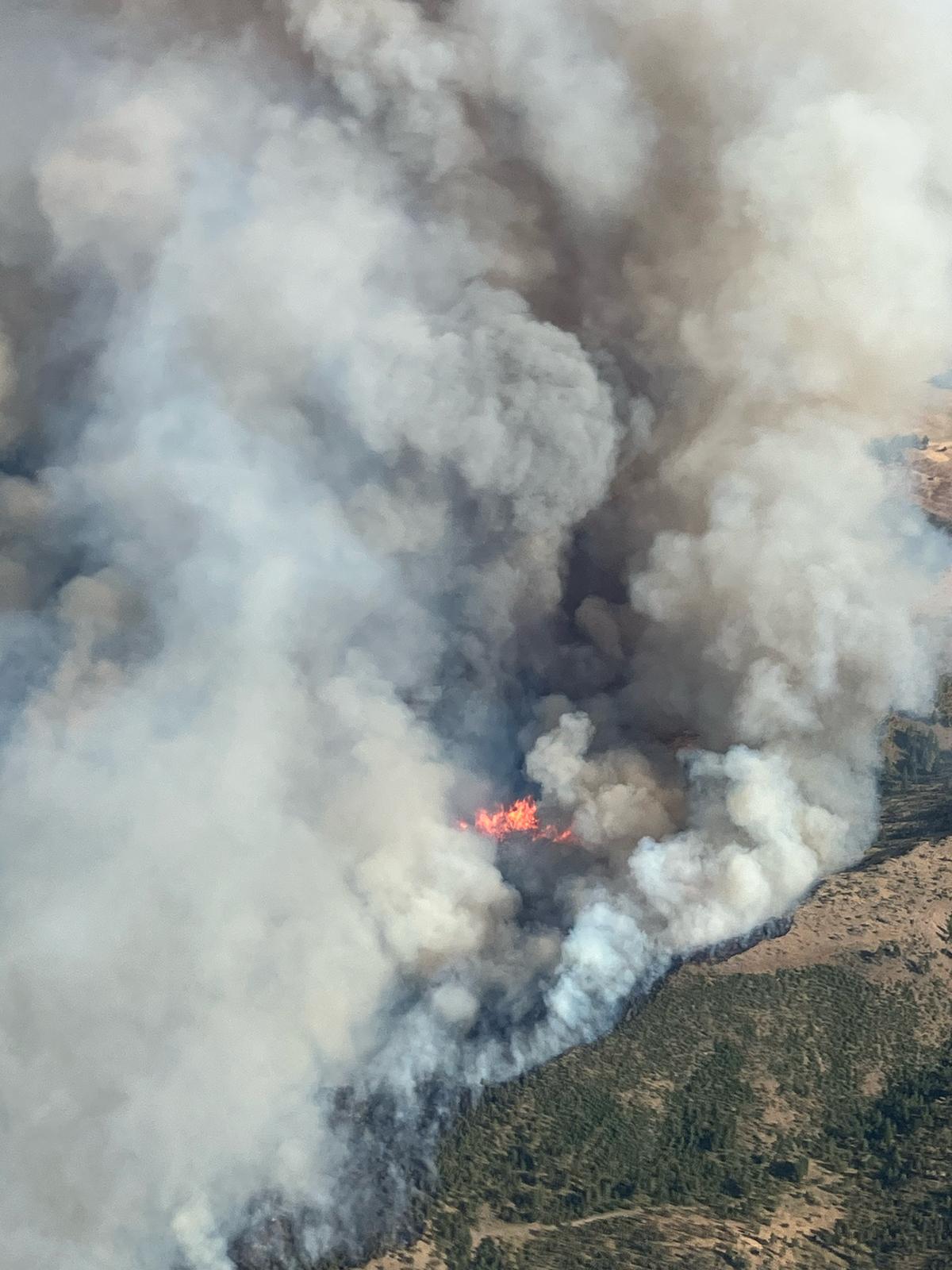 Retardant Drop and Column on Lone Rock Fire as seen from Air Attack 7-19-24