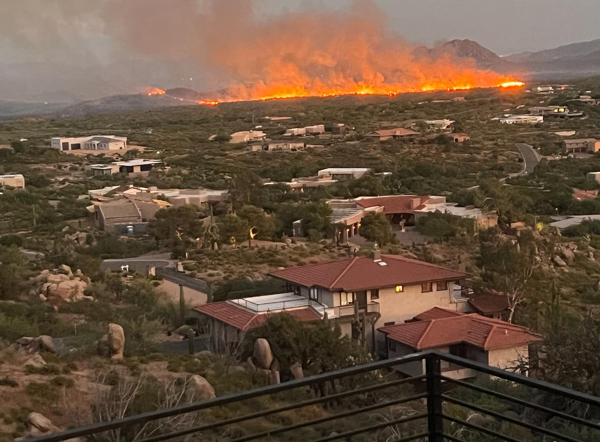 Neighborhood view of the Boulder View Fire