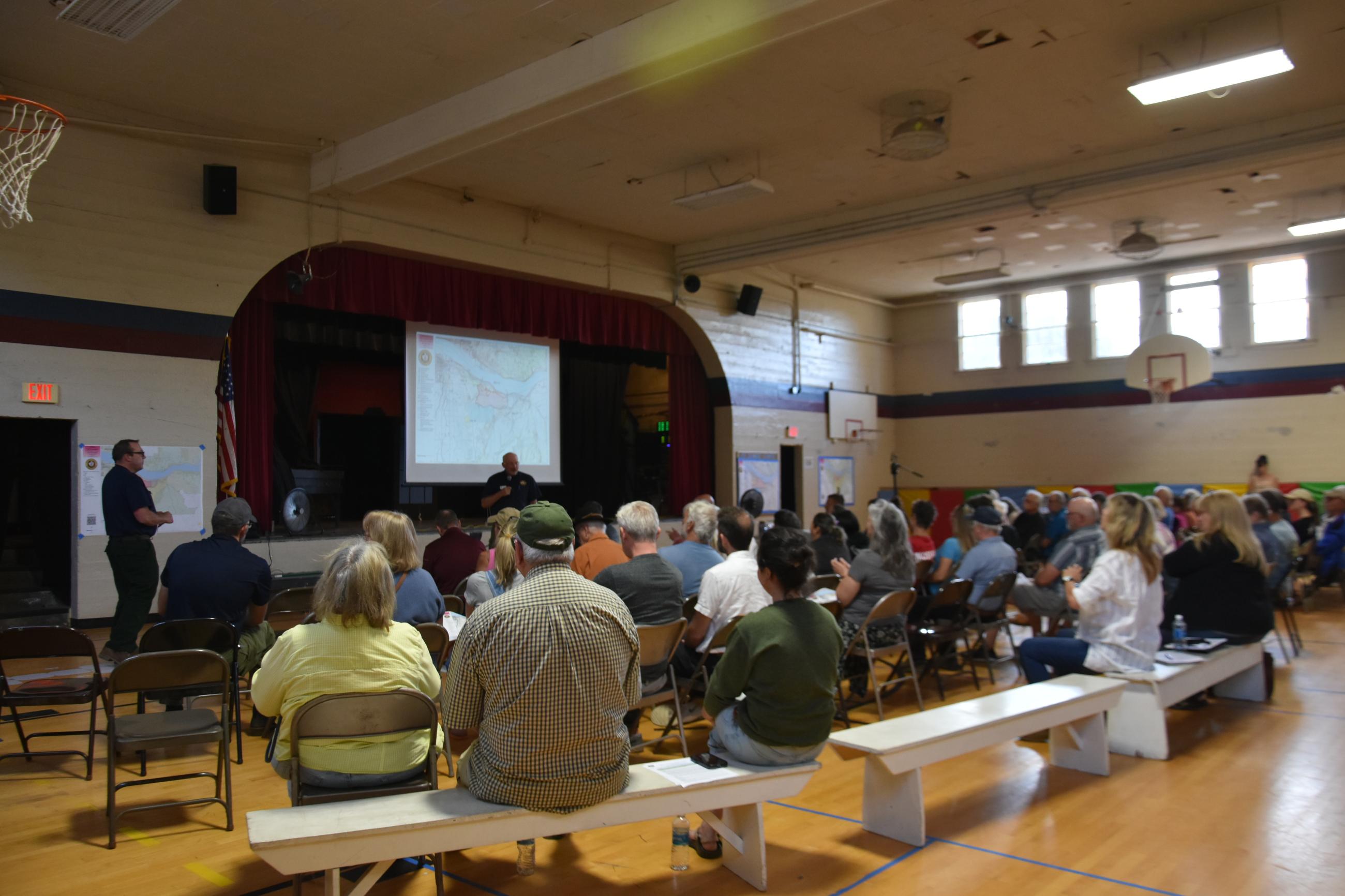 Incident Management Team Provides Information at Mosier Community Meeting, July 28, 2024