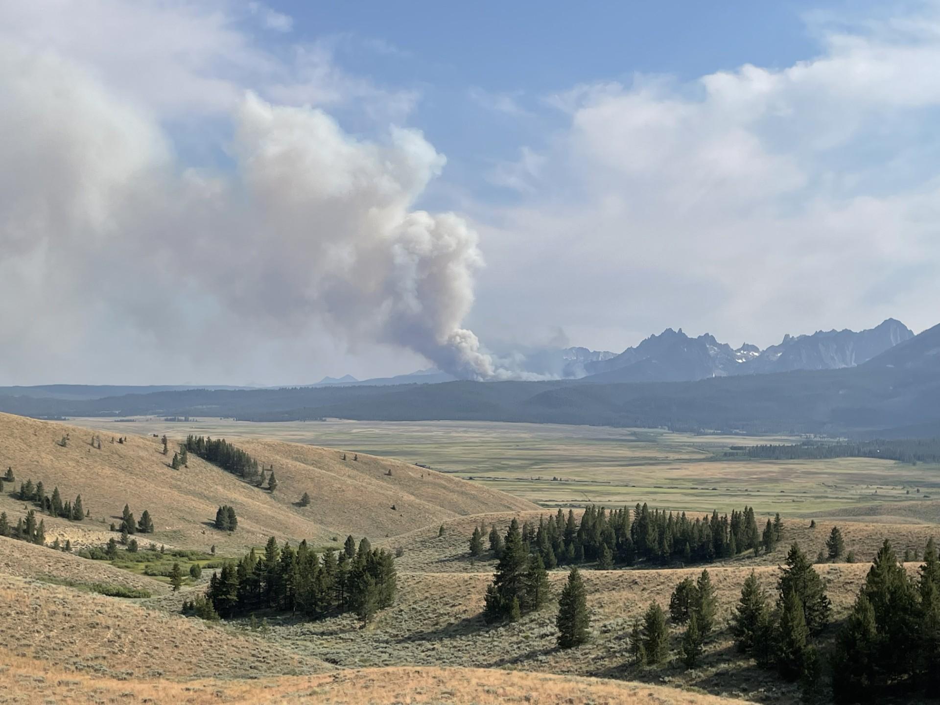 Bench Lake Fire as seen from Nip and Tick Road