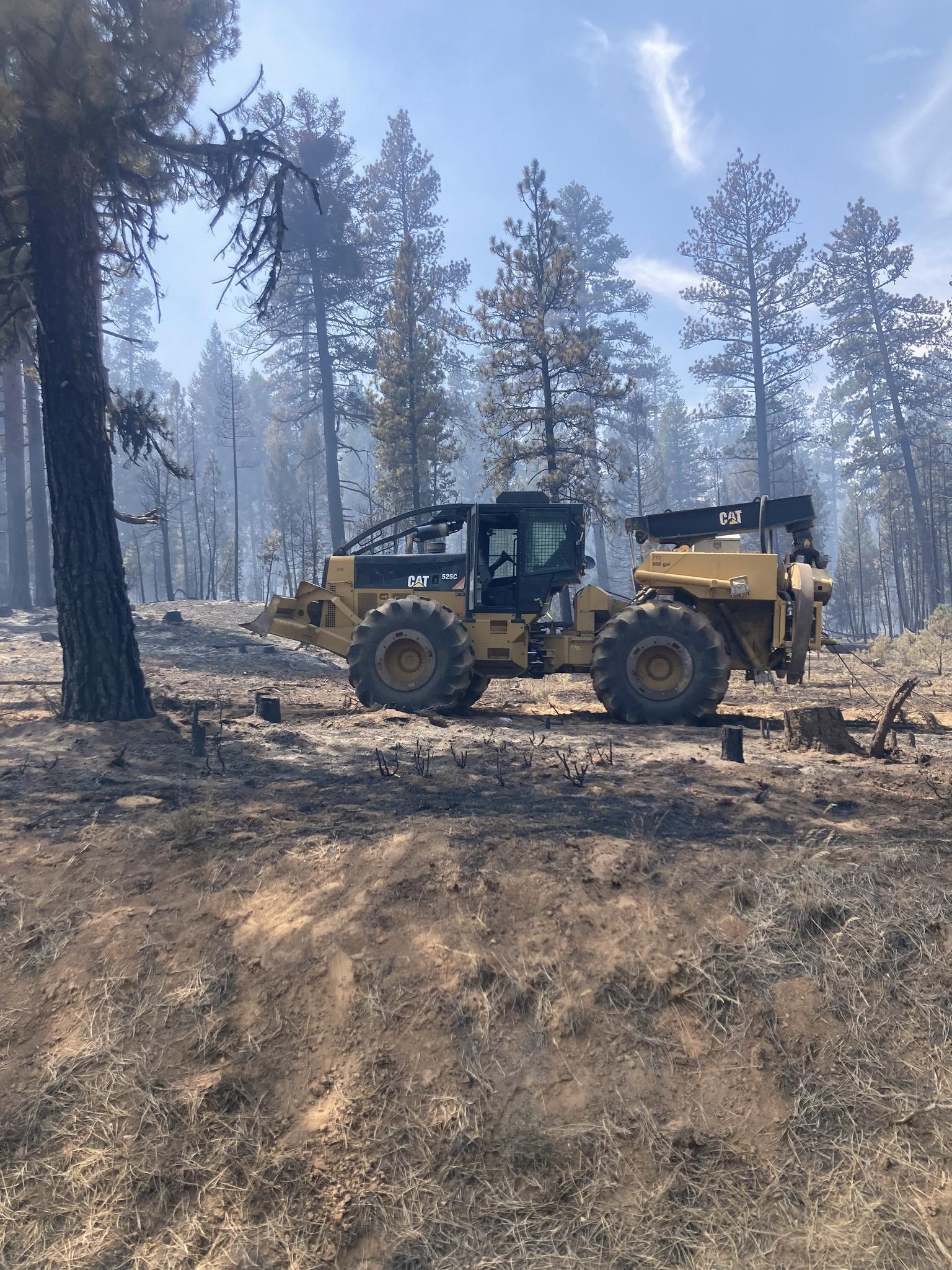 Skidgine working on the Falls and Telephone Fires