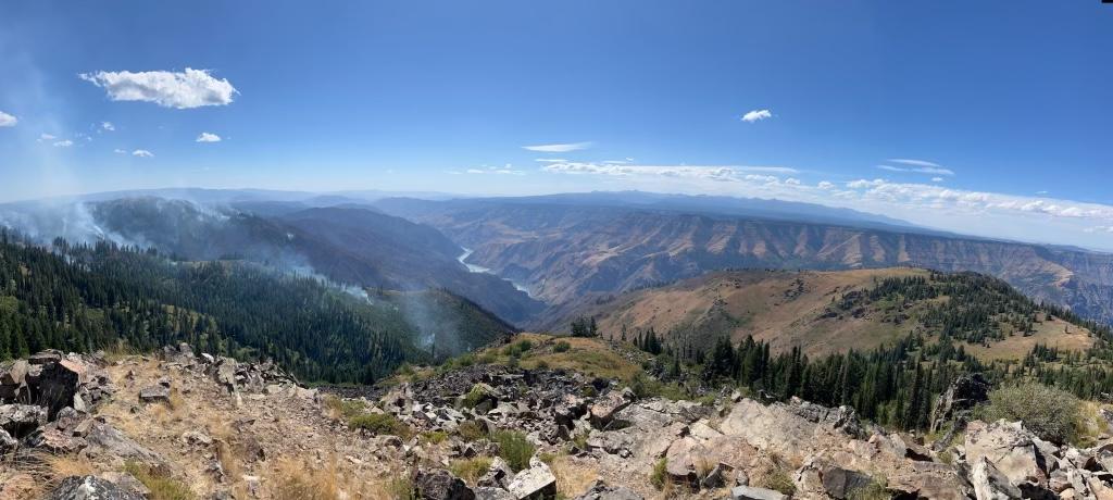 Limepoint Fire from Kinney Point overlooking Hells Canyon, August 19, 2024