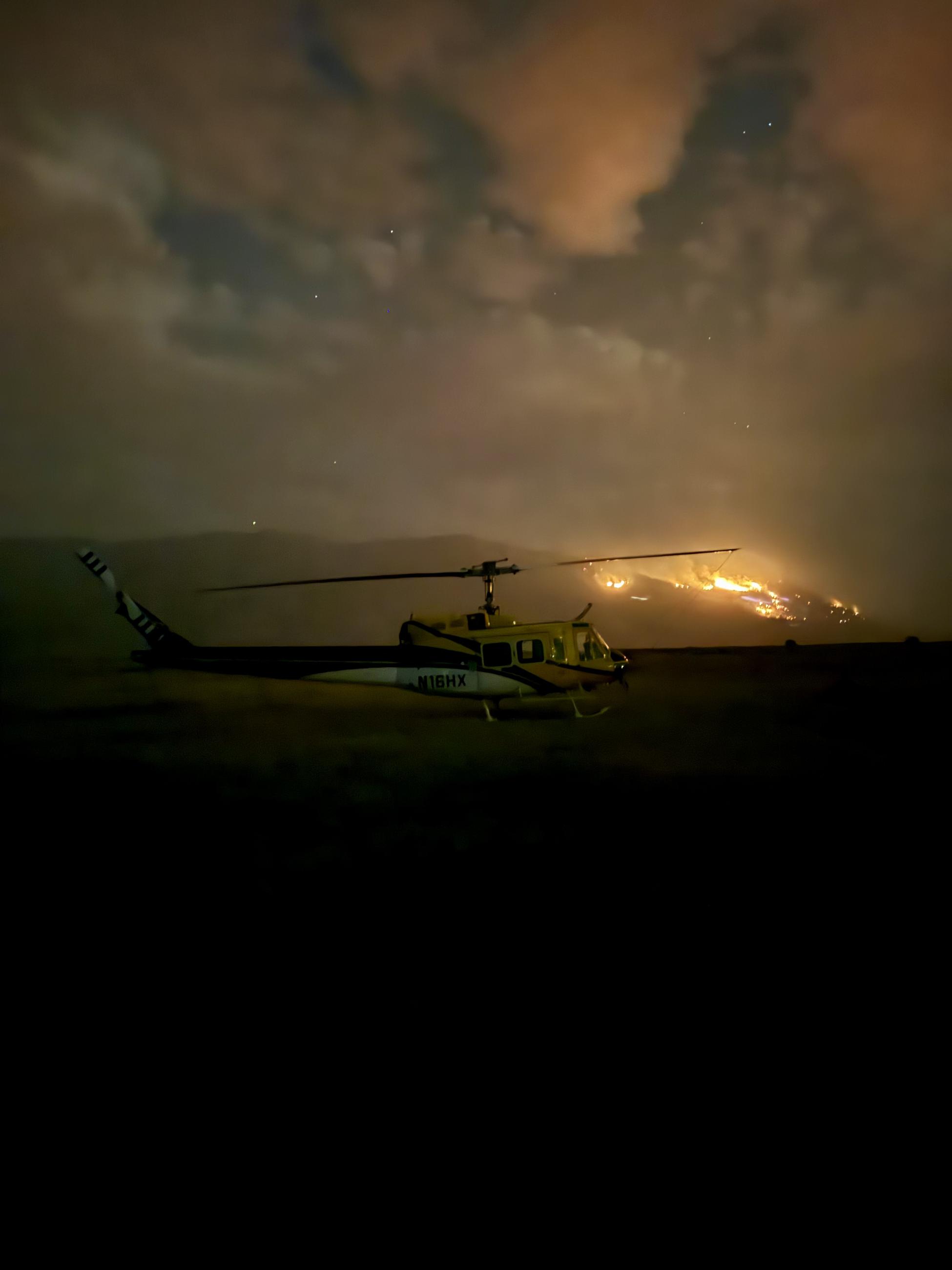 Helicopter 6HX on the Warner Peak Fire 08-11-24