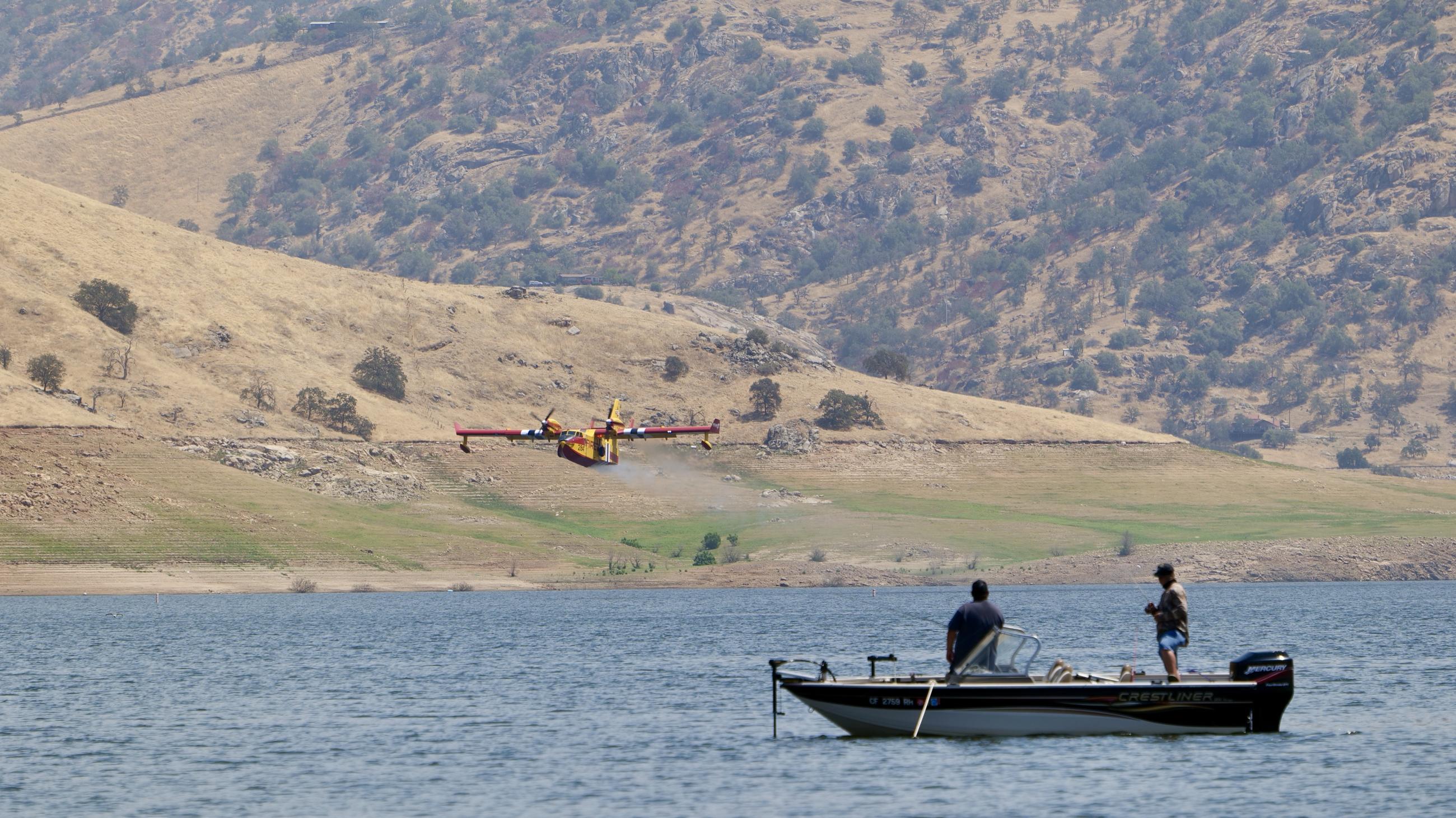 water scooping planes collect water