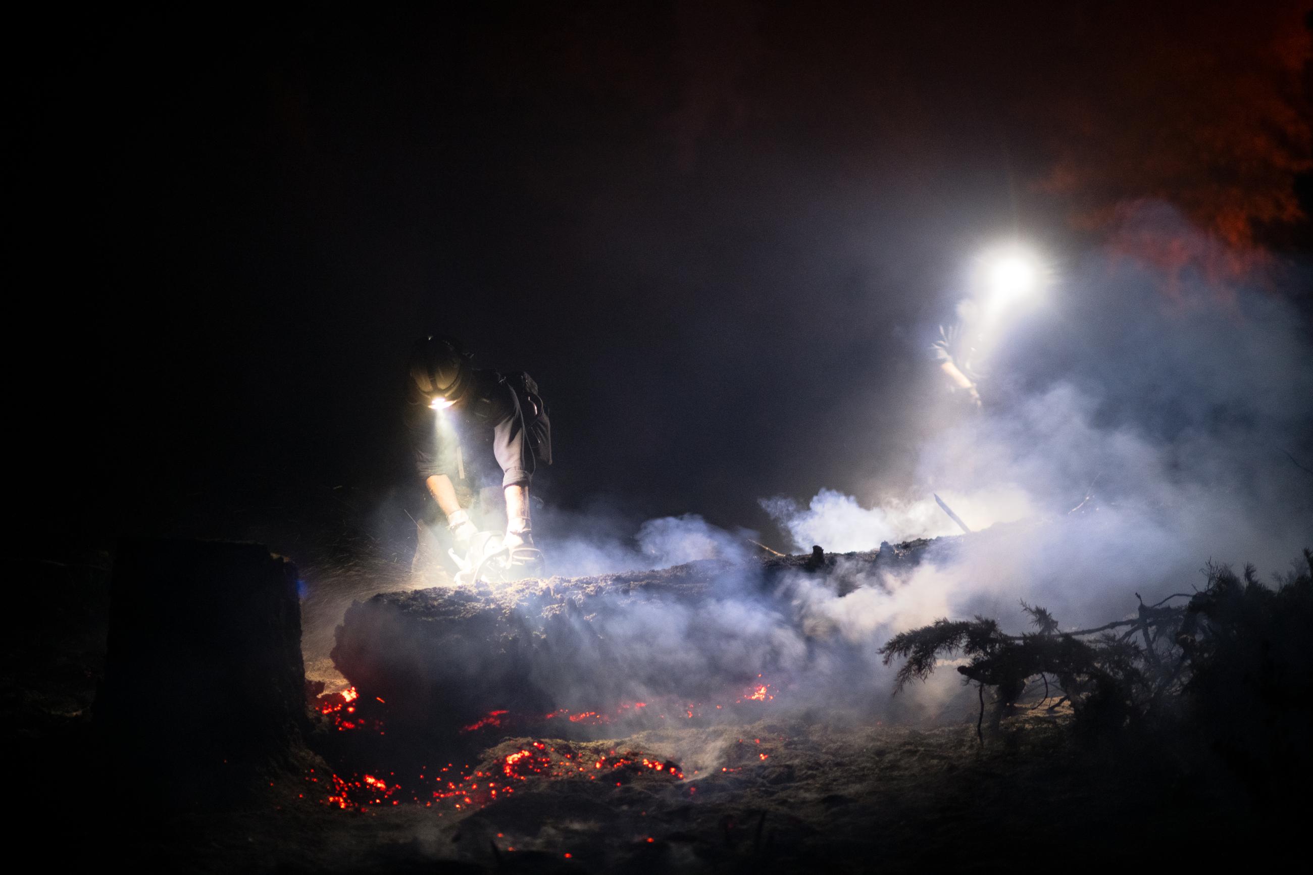 Night images on the Telephone Fire