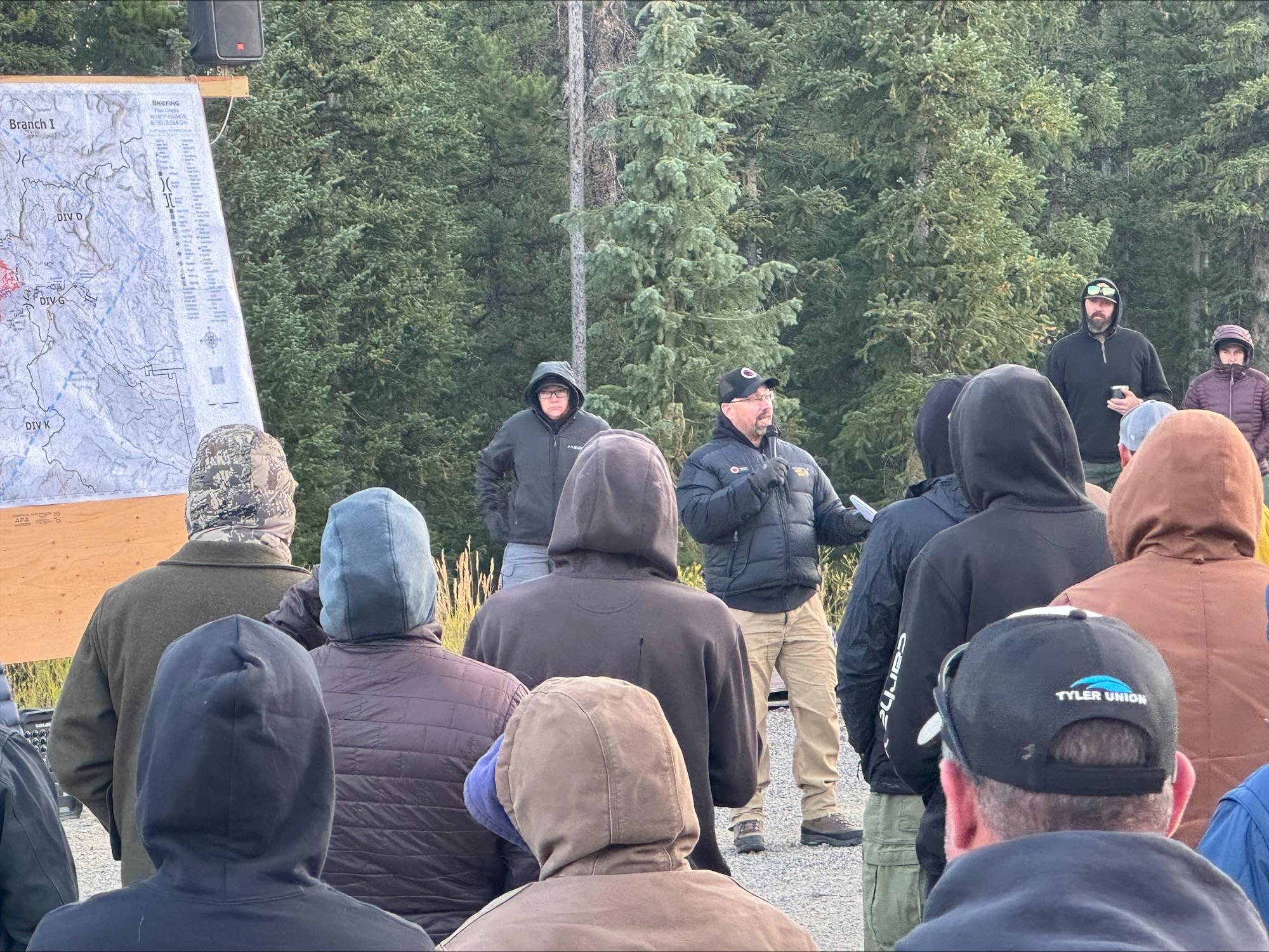 morning briefing for wildland firefighters