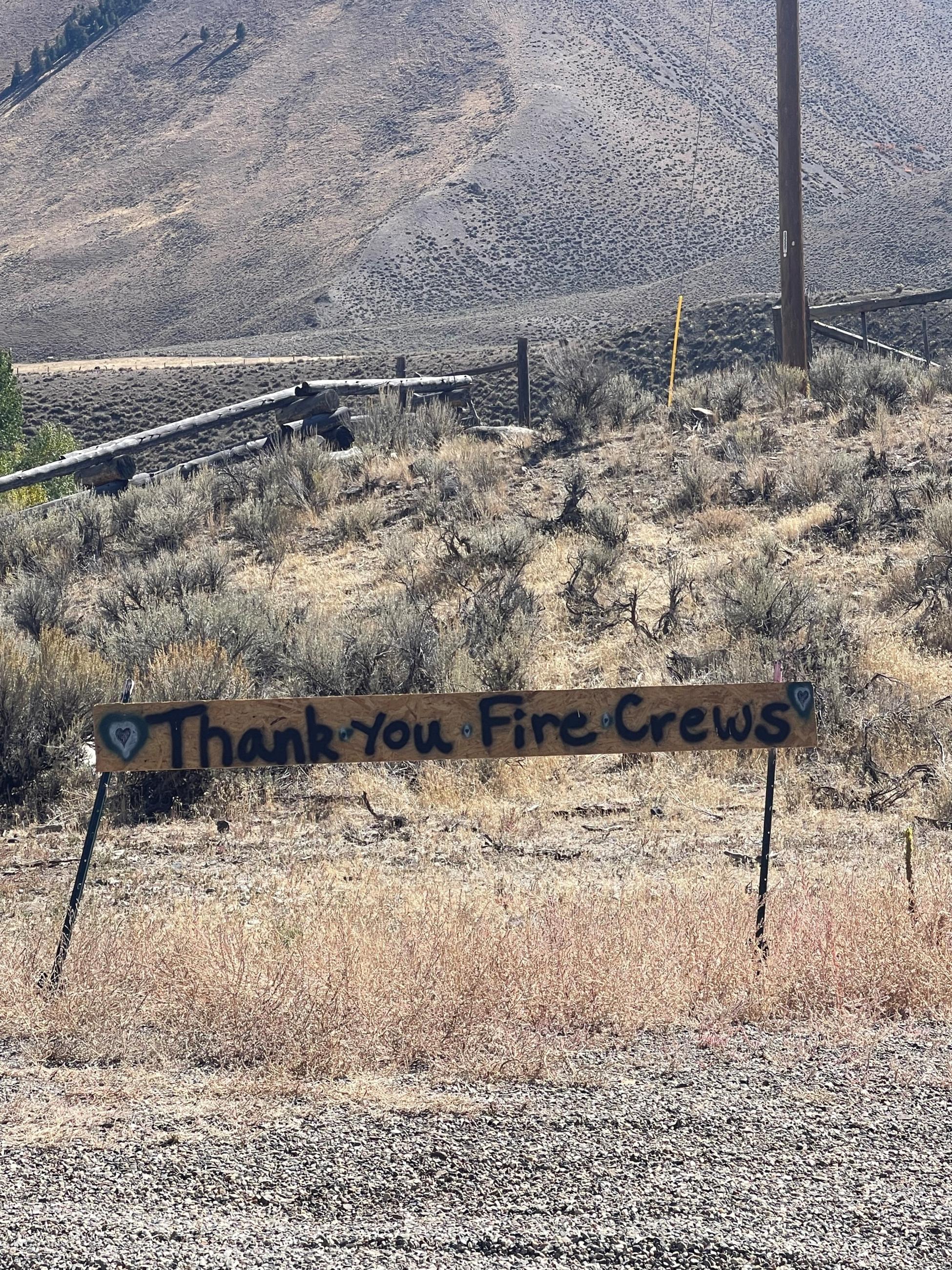 Fire fighter thank you along East Fork Road, September 26