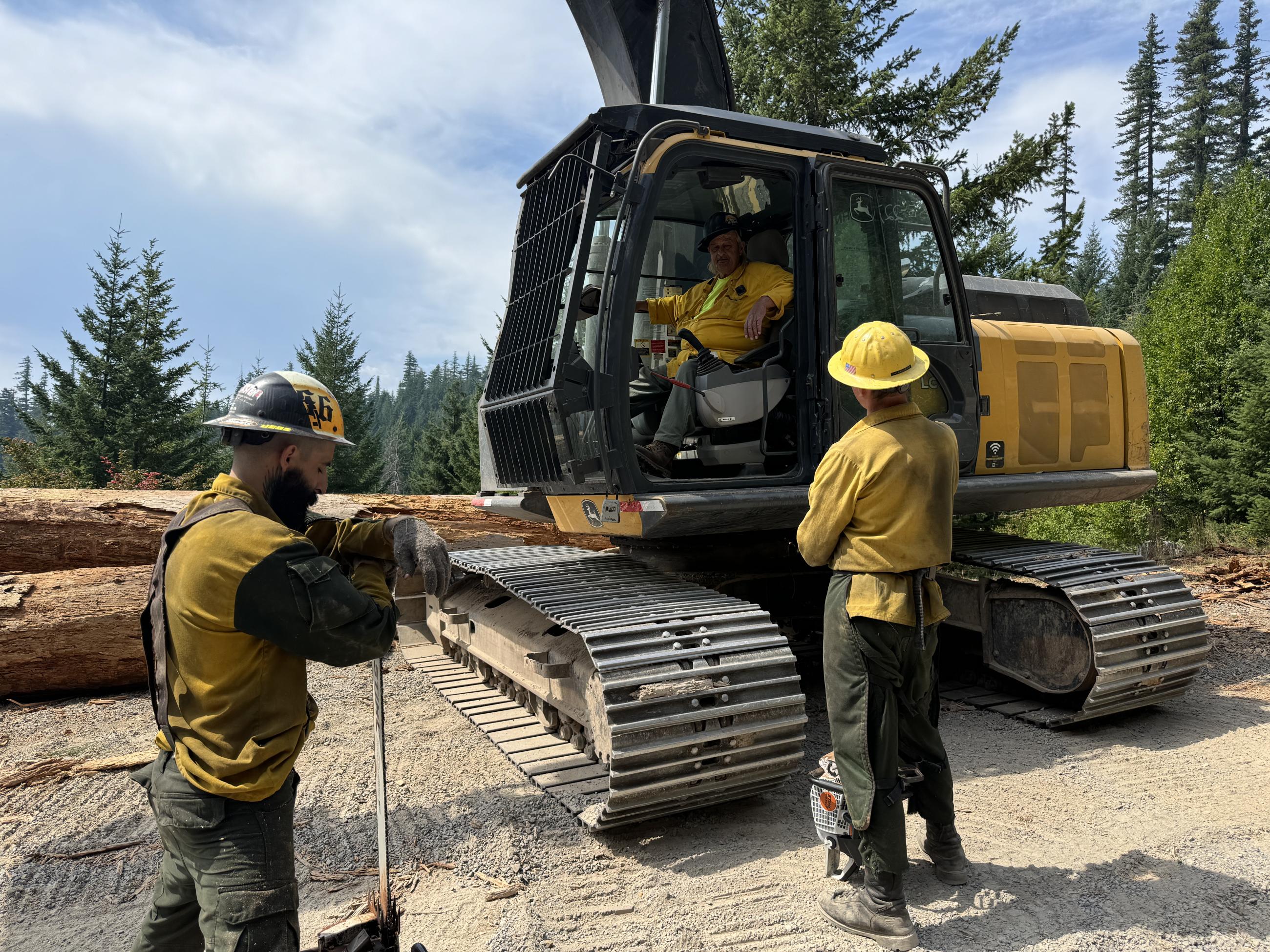 Sawyer with Operator and HEQB // Chalk Fire September 4th by Jacob Welsh