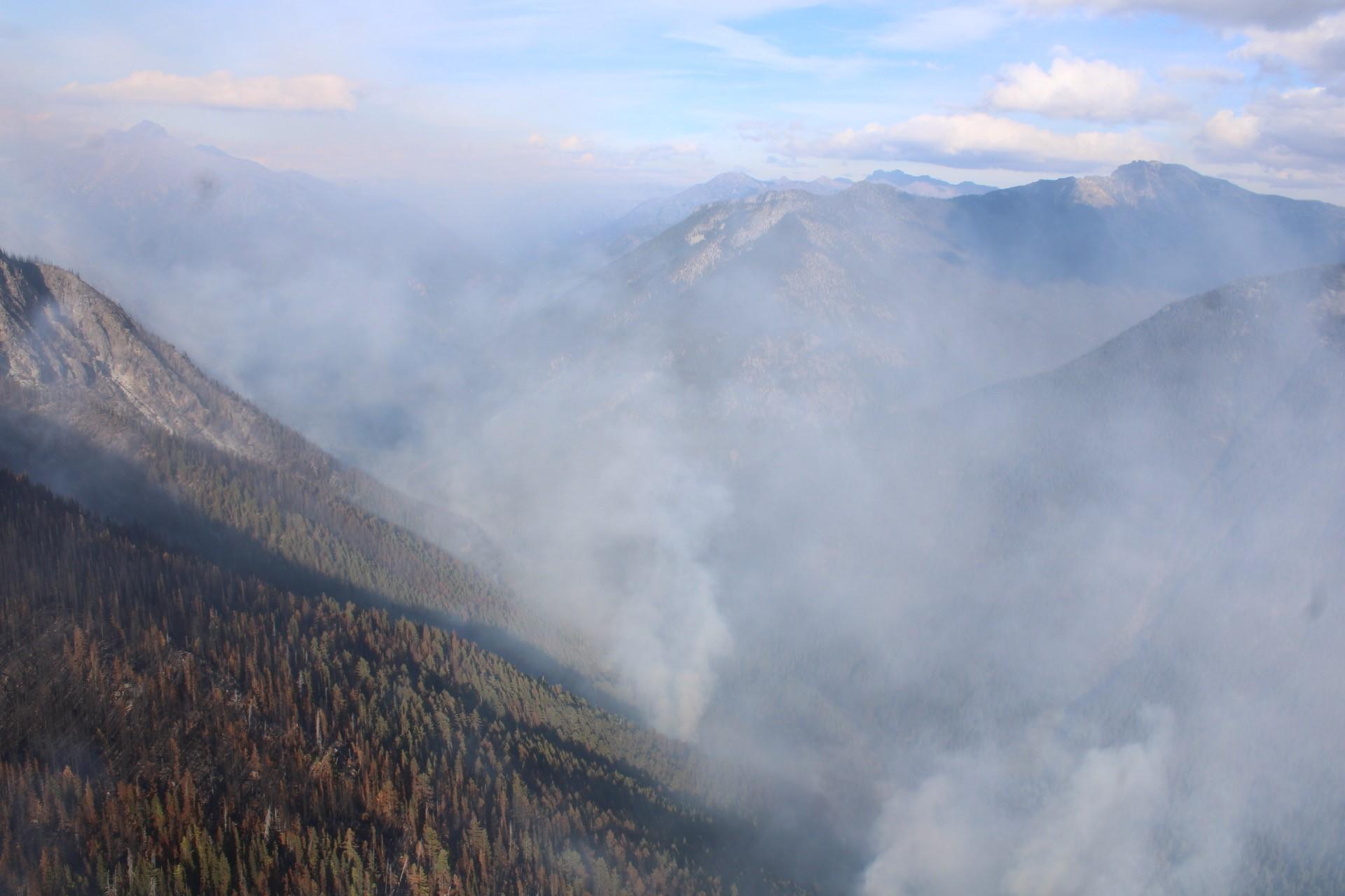 Helicopter view of Ruby Fire above Panther Creek 