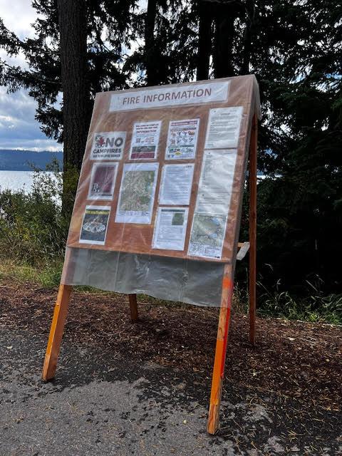 Fire Information Board located along Highway 58 at Diamond Peak Viewpoint