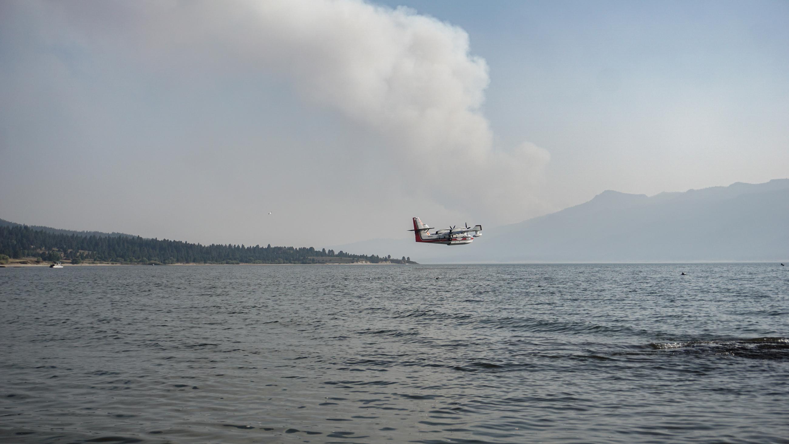 Scoopers Working on Boulder Fire 09-01-2024