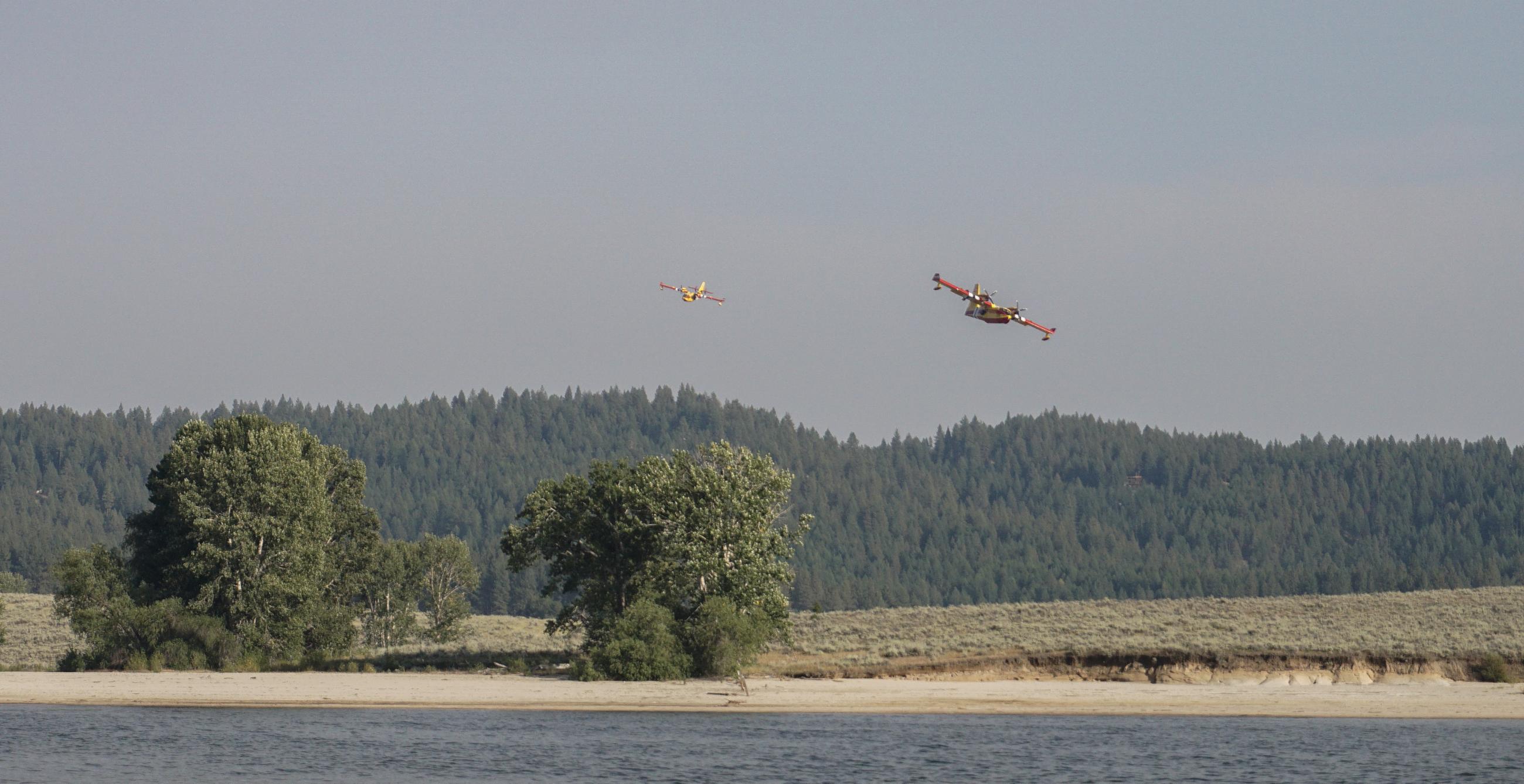 Scoopers Working on Boulder Fire 09-01-2024