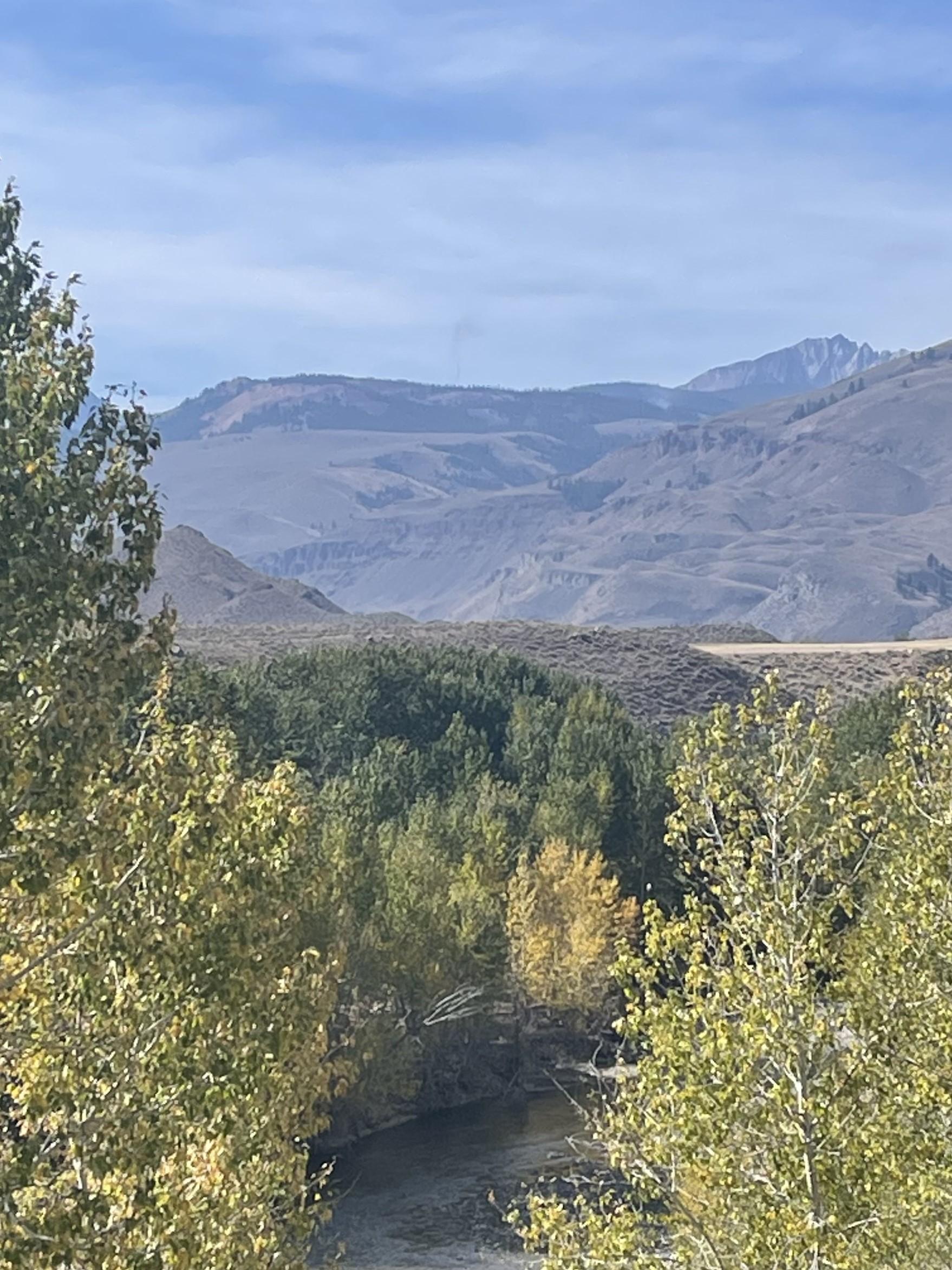 Two visible smokes from Frog Fire, October 3