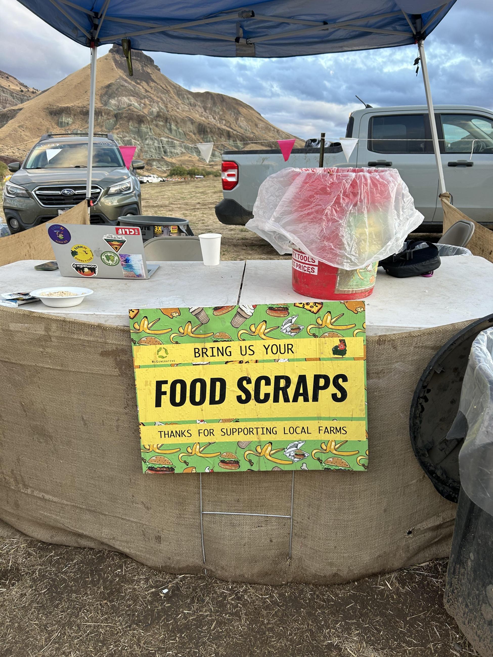 Fire Camp Food Scrap Collection for Local Pigs // Rail Ridge Fire