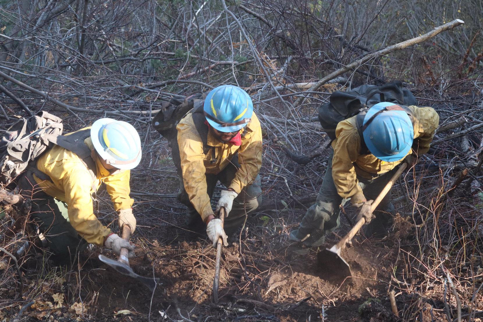 Blue Mountain Crewmembers Dig Up Hot Spot on North East Flank 4