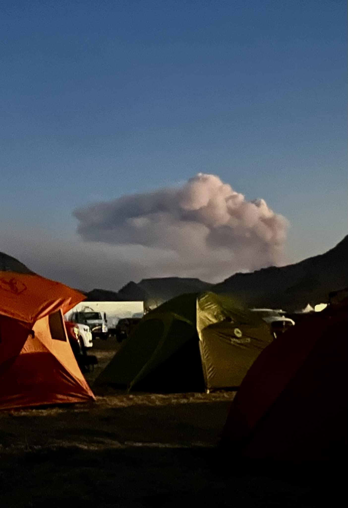 A smoke column is visible from Cant Ranch ICP at dusk