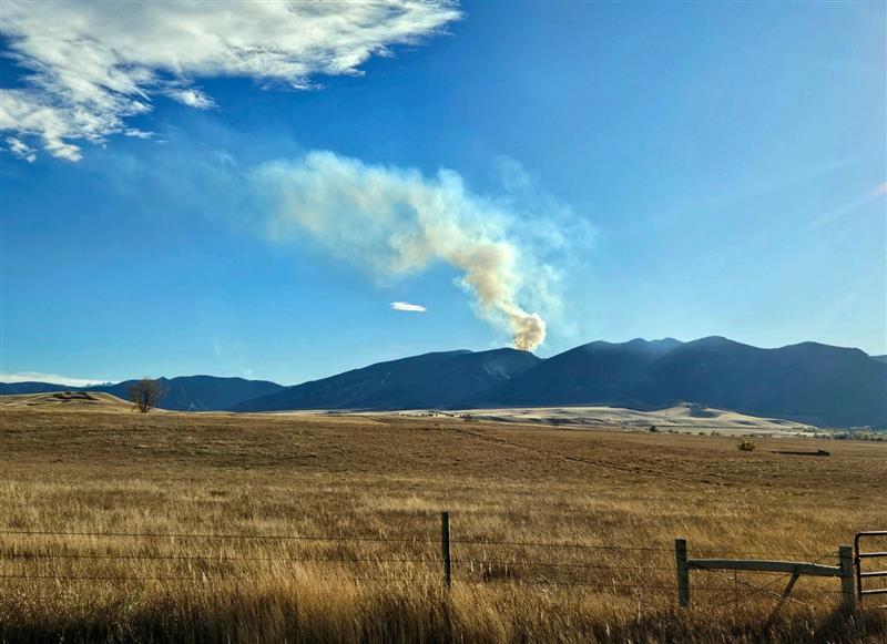 smoke rises from the interior of the elk fire, oct 27