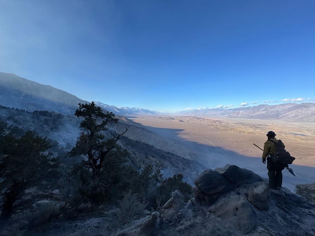 sky, mountains, valley, wildfire smoke, firefighter