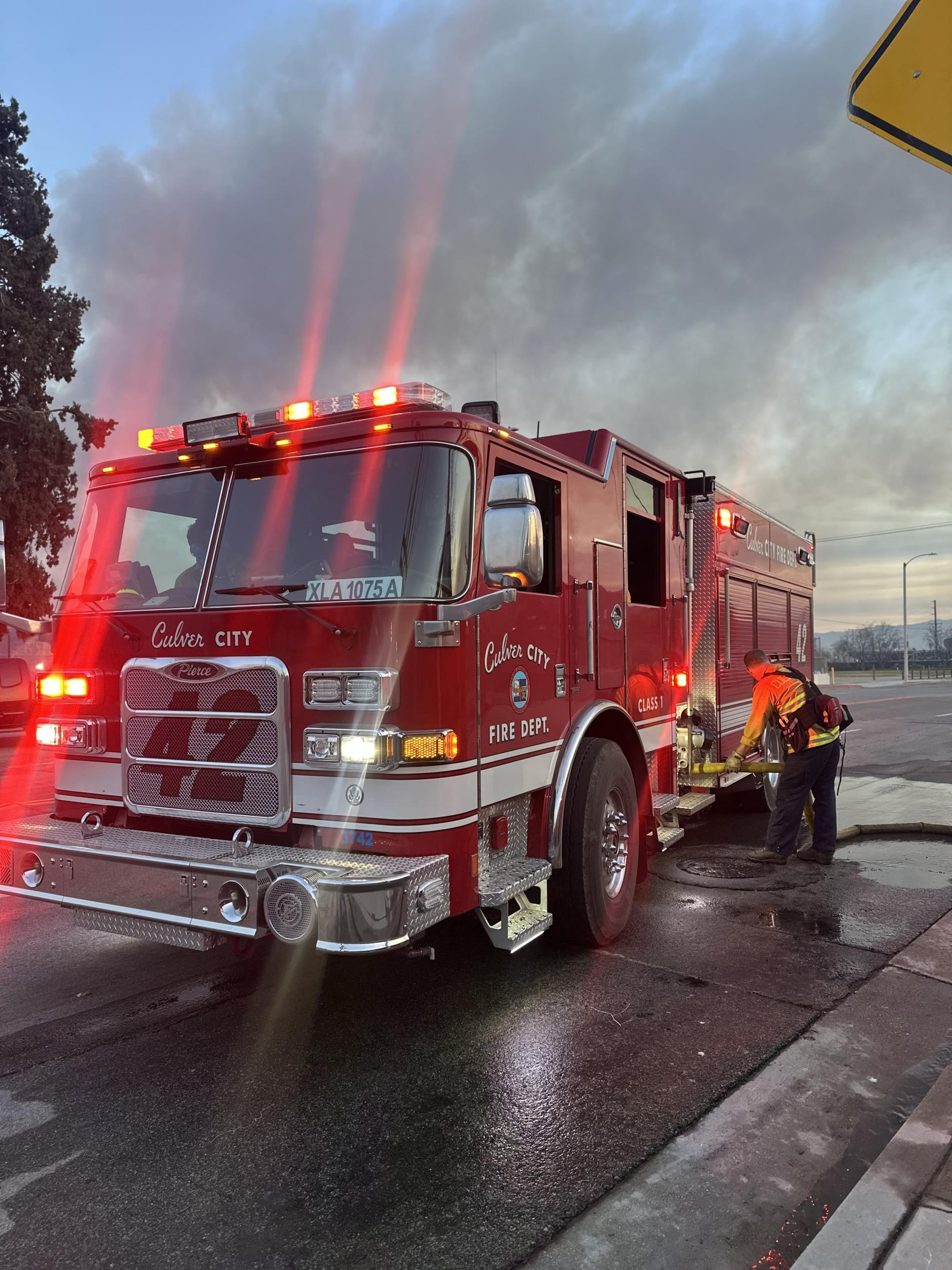 Showing Culver City Fire Engine on Hughes Fire