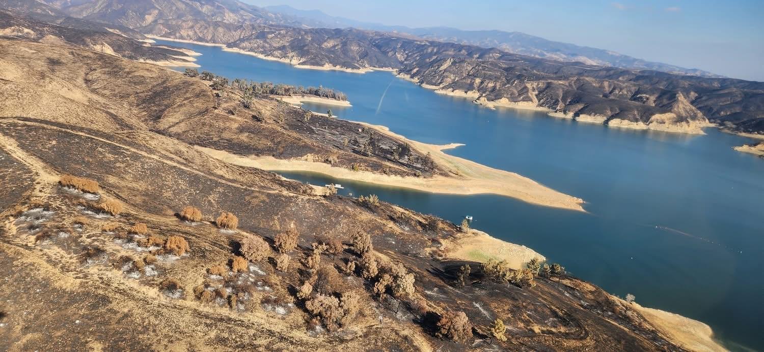 photo showing BAER Specialists Assess Hughes Burn Area by Aerial Reconnaissance