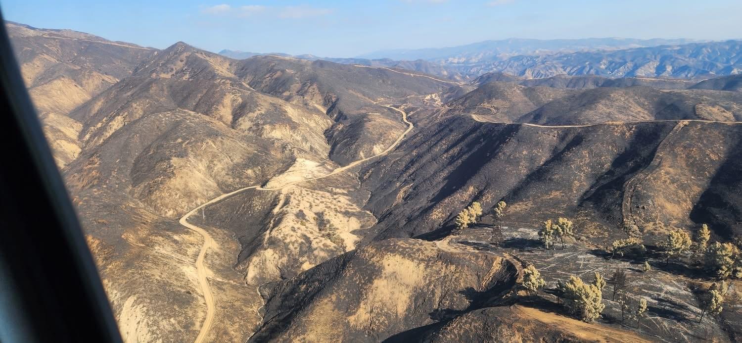 photo showing BAER Specialists Assess Hughes Burn Area by Aerial Reconnaissance