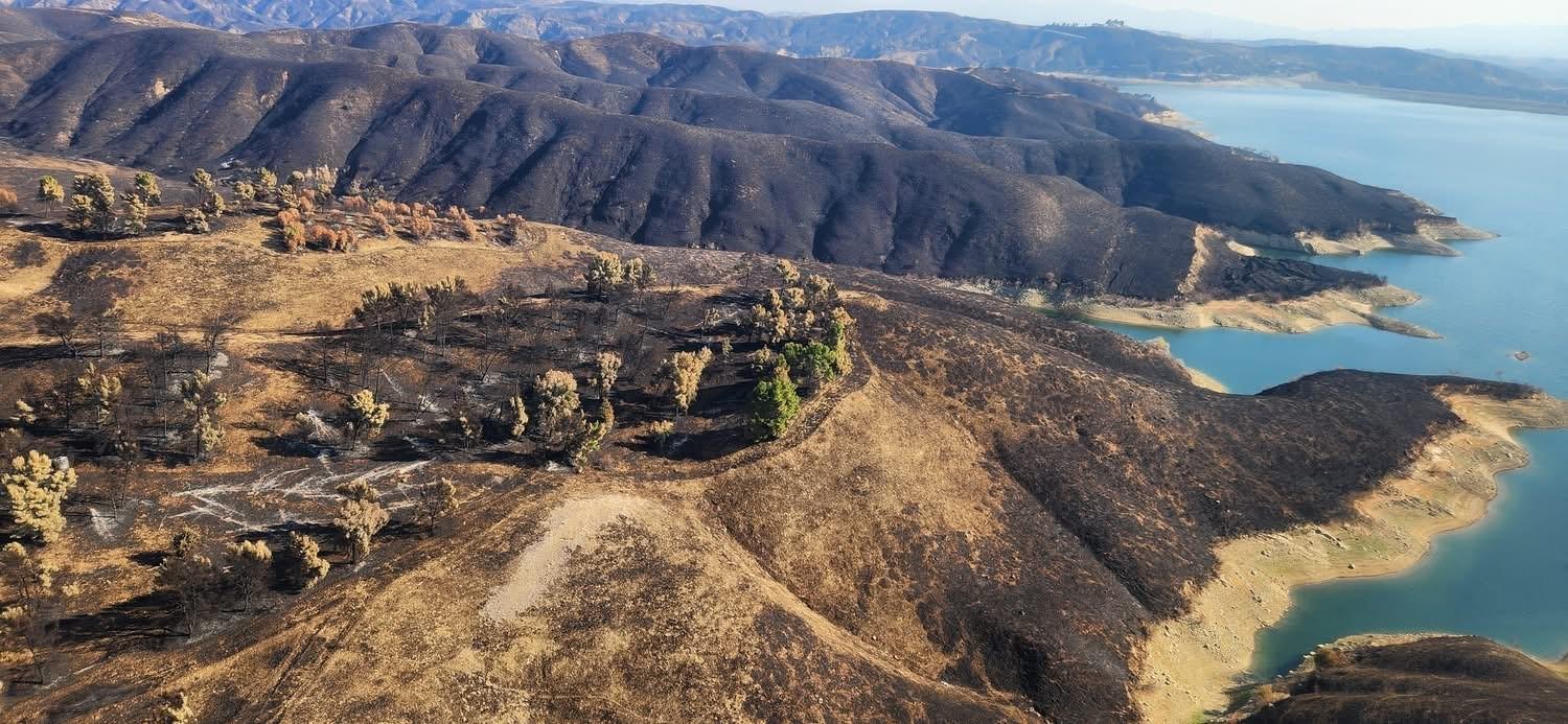 photo showing BAER Specialists Assess Hughes Burn Area by Aerial Reconnaissance