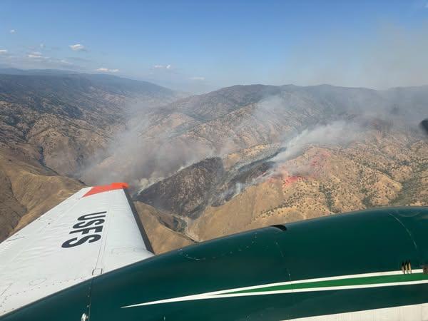 Democrat Fire seen from USFS Air Attack